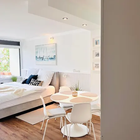 Neu - Frisch Renoviertes Ferienapartment 