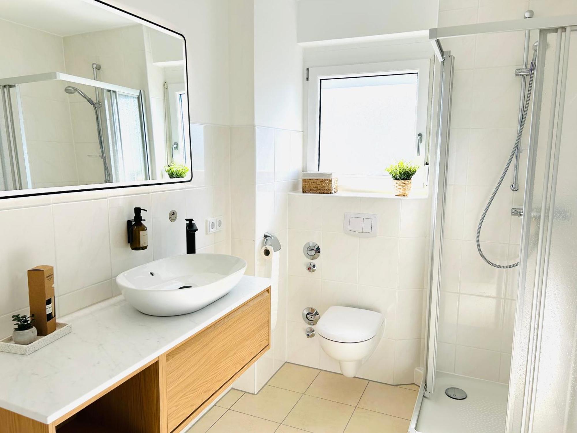 Neu - Frisch Renoviertes Ferienapartment 